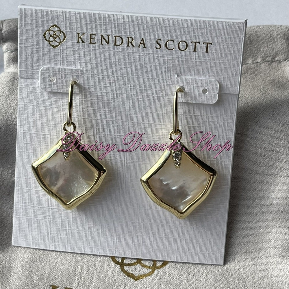 ✨New Kendra Scott Joelle Gold Drop Earrings in Ivory Pearl✨